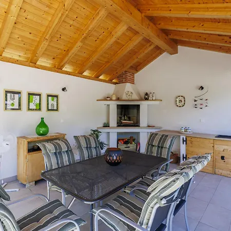 Pisurinka By Interhome
